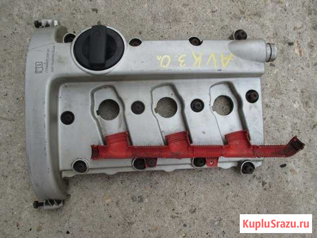 Крышка клапанная гбц Ауди 3.0i левая 06C103471F Кубинка - изображение 1