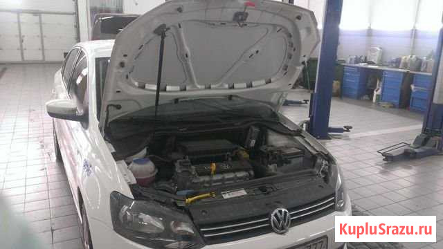 Амортизаторы капота для VW Polo Sedan 2009- 2 шт Набережные Челны - изображение 1