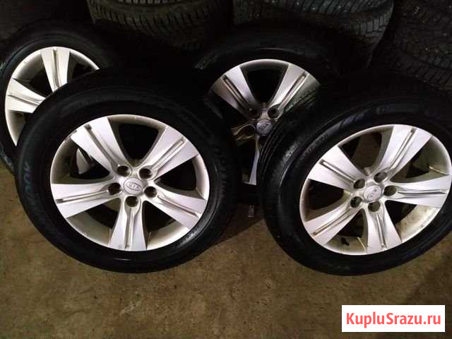 Покрышки от kia Sportage 3 r17 Богатые Сабы - изображение 1