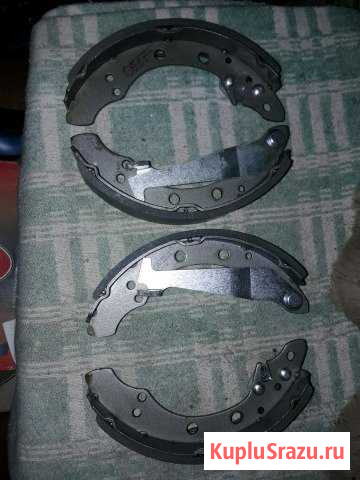 Тормозные колодки гольф ауди Волхов - изображение 1