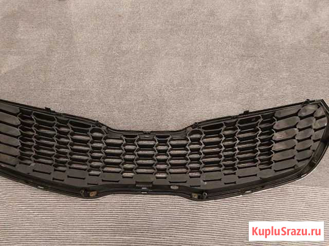 Решетка радиатора Kia Cerato 3 YD 2013-2016 Ессентукская - изображение 1