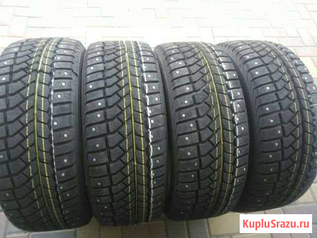 Продам комплект 215/50 R17 Viatti Старый Оскол - изображение 1