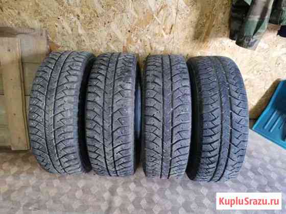 Резина Bridgestone 215/65/16 Стрежевой