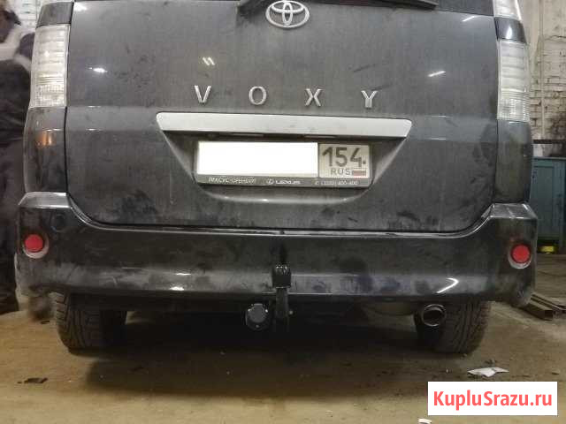 Фаркоп для Toyota Noah и Toyota Voxy 2001-2007 Новосибирск - изображение 1