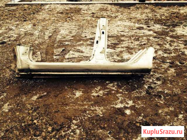 Порог левый Mitsubishi Colt 2007 год Новопавловск - изображение 1
