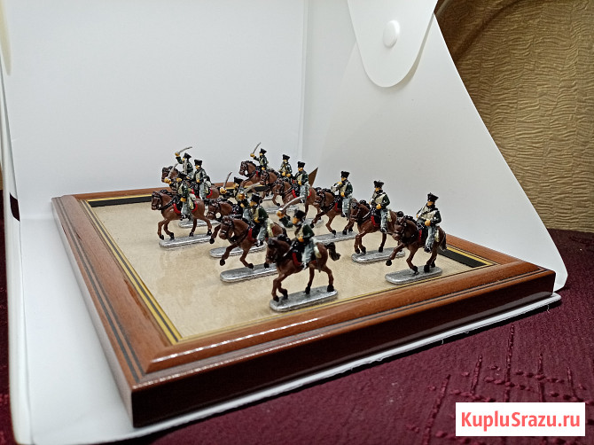 Коллекционный набор солдатиков, на полковой подставке Санкт-Петербург - изображение 2
