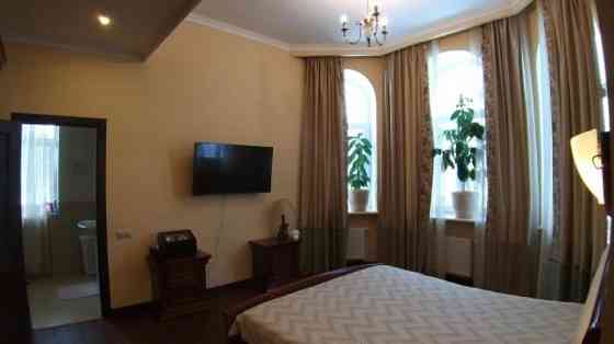 Коттедж 525 м² на участке 15 сот. на продажу в Москве Москва