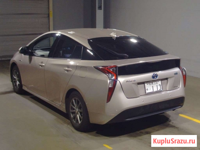 Лифтбек гибрид Toyota Prius кузов ZVW55 модификация A 4WD гв 2017 Москва - изображение 2