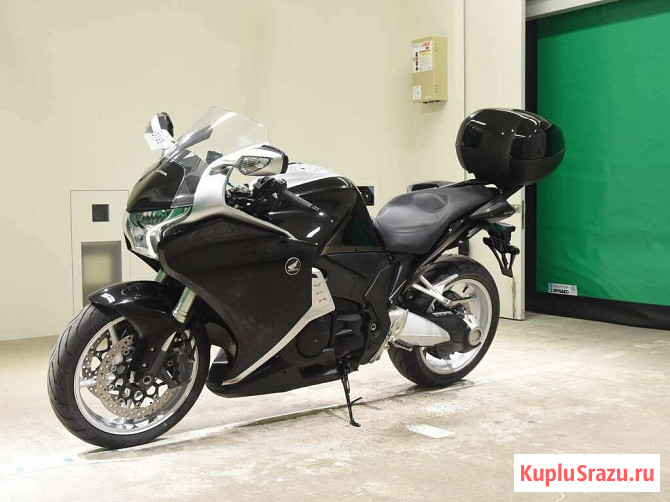 Мотоцикл Honda VFR1200F DCT рама SC63 модификация спорт-турист Sport Touring Москва - изображение 4