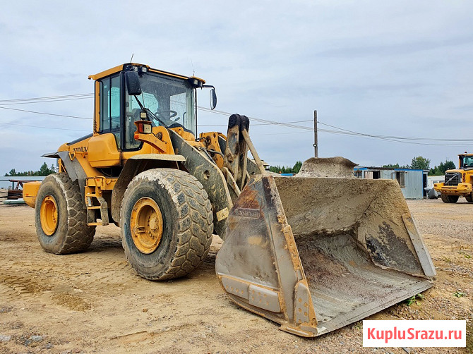 VOLVO L120F б/у фронтальный погрузчик 2013 года Москва - изображение 2