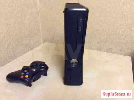 Xbox 360 4gb + беспроводной геймпад Ростов-на-Дону