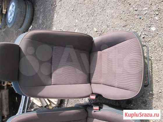 Кресла для Toyota aqua Свободный