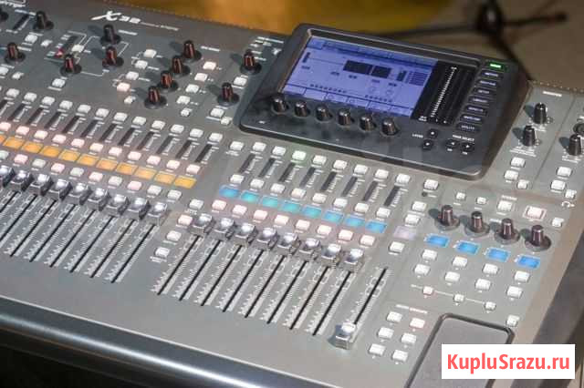 Цифровой микшерный пульт Behringer X32 Красноярск - изображение 1