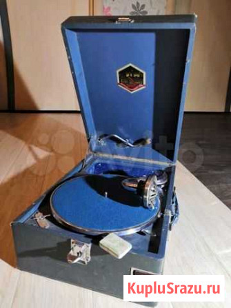 Патефон Московский патефоный завод Коломна - изображение 1