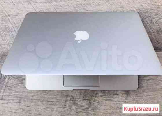 Apple MacBook Air 13 4/128 (mjve2) Идеальное Б/У Севастополь