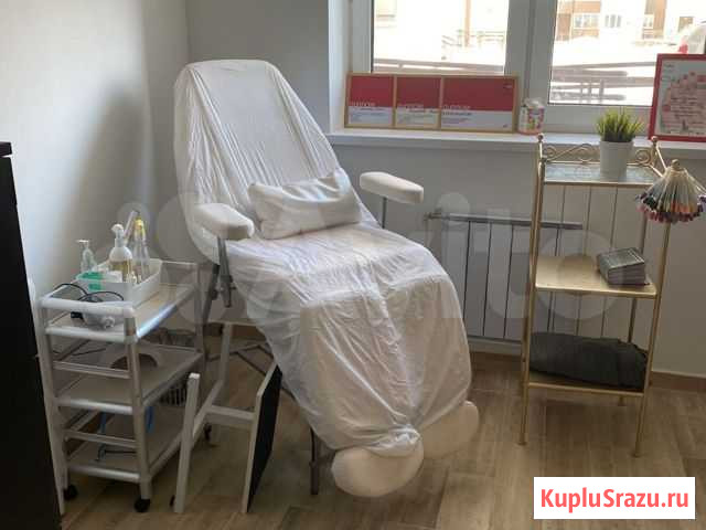 Педикюрное кресло и маникюрный стол Верхняя Пышма - изображение 1