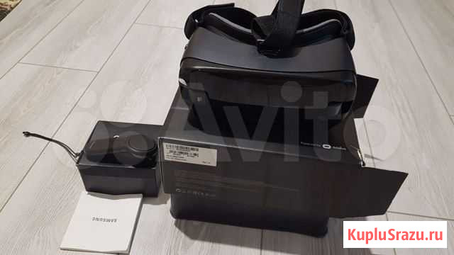 Gear Vr с контроллером Волгоград - изображение 1