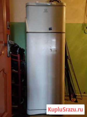 Холодильник indesit Димитровград - изображение 1