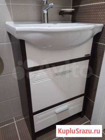 Тумба с умывальником и зеркало Кемерово - изображение 1