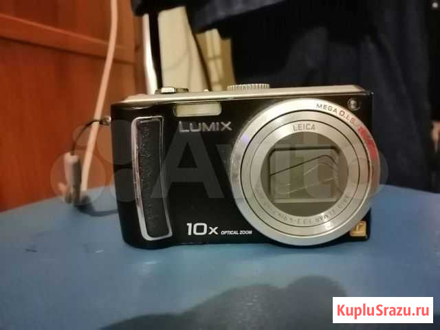 Компактный фотоаппарат Дубовое - изображение 1