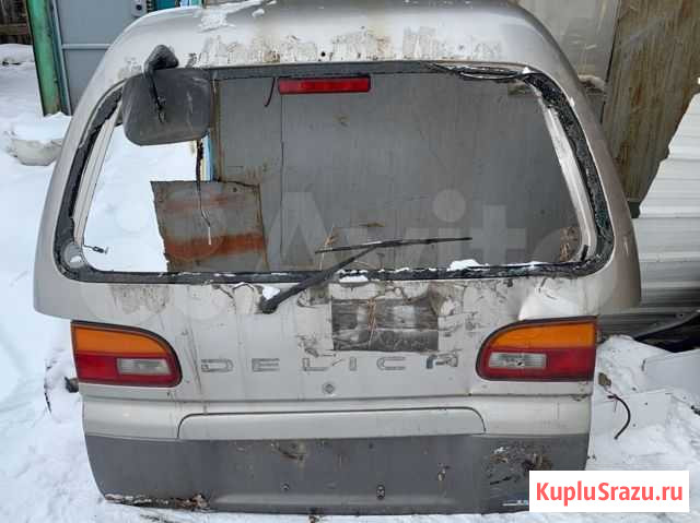 Стоп сигнал правый и левый на mitsubishi delica pe Ангарск - изображение 1