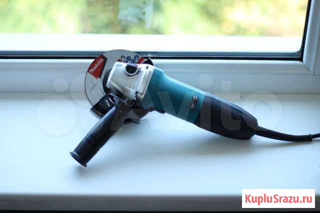 Болгарка ушм Makita GA5030 125 мм 720 Вт Петропавловск-Камчатский - изображение 1