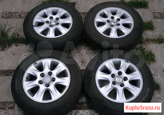 Летние колеса Toyota R15 5x114,3 резина 205/65 Красноярск - изображение 1