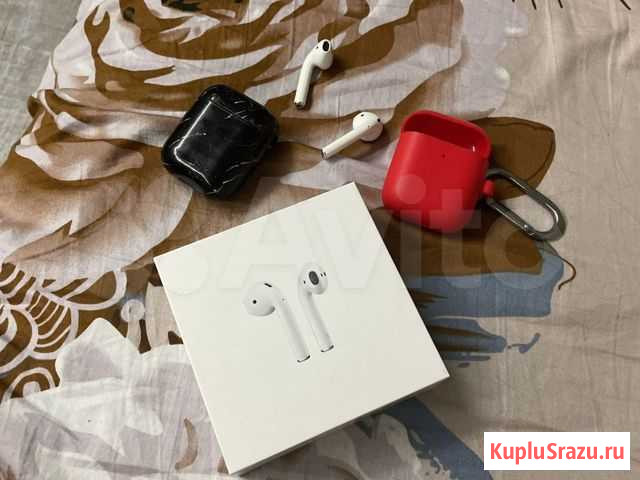 Airpods оригинал зарядный кейс и правый наушник Астрахань - изображение 1