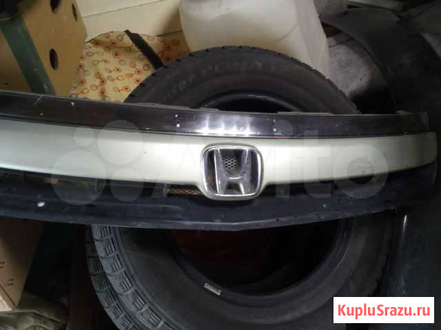 Решётка радиатора Honda Strem 2005г Чита - изображение 1