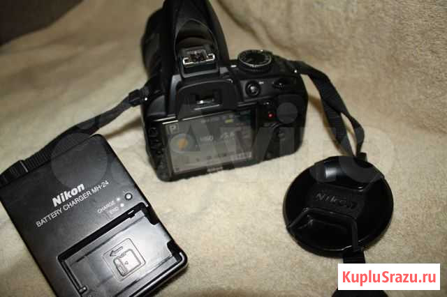 Nikon D3100 +VR 18-105 Чистейшие стекло и матрица Хабаровск - изображение 1