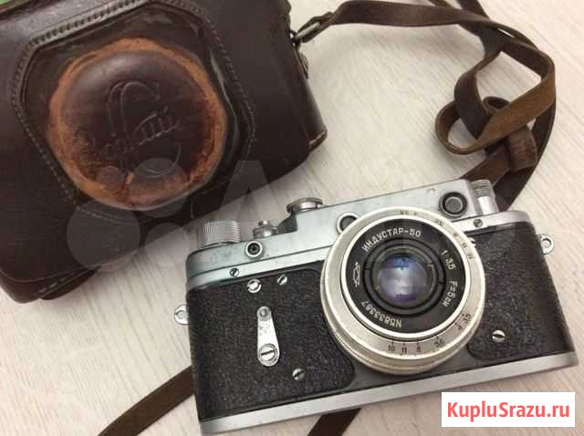Фотоаппарат зоркий 2, фотоаппарат Зенит и вспышка Бугры - изображение 1