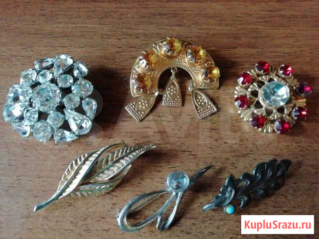 Брошки СССР,верхний ряд продан Муром - изображение 1