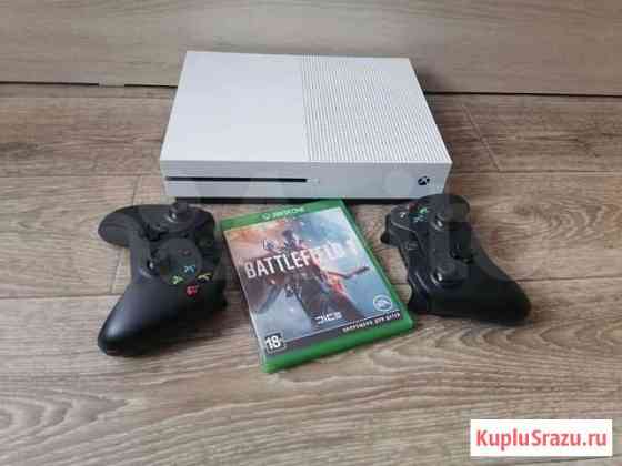 Xbox One S +2 джойстика Томск