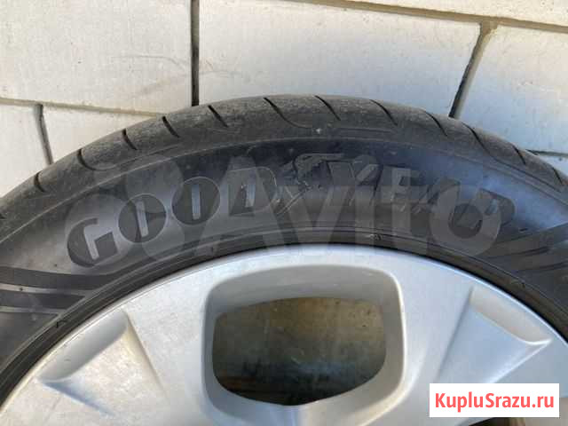 Продам комплект летней резины 225/50 R17 Майкоп - изображение 1
