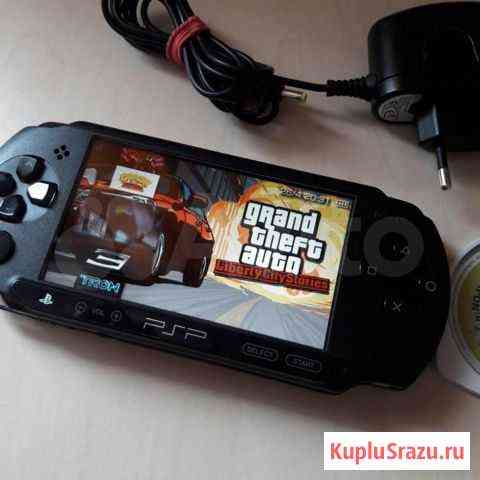 PlaystationPortable прошитая + чехол и 80 игр Челябинск