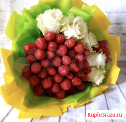 Букет из клубники и роз Нижний Новгород - изображение 1