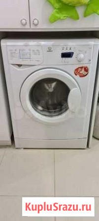 Стиральная машина Indesit (узкая) Астрахань - изображение 1