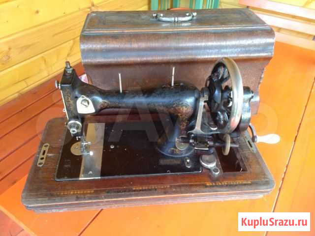 Швейная машинка Луга - изображение 1