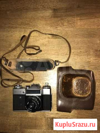 Фотоаппарат пленочный Zenit Санкт-Петербург - изображение 1