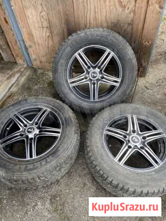 Литьё Akira 3шт, шины Nokian 17” Магадан - изображение 1
