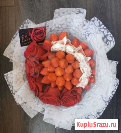 Клубничный букет с розами Нижний Новгород - изображение 1