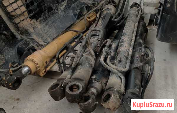 Гидроцилиндр ковша на CAT 320D Разборка Ухта - изображение 1
