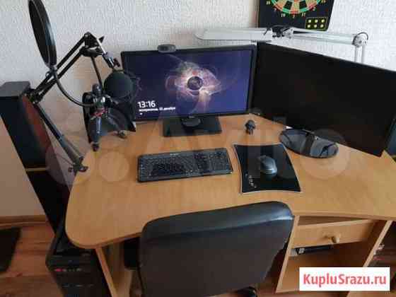 Игровой компьютер, 2 монитора, 2 акустики, столы Хабаровск