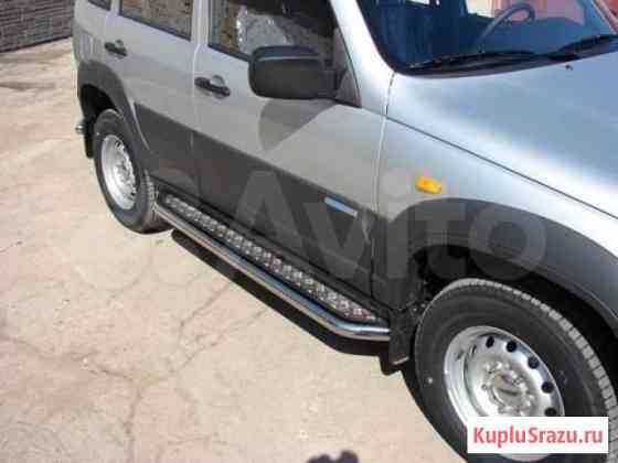 Пороги с накладным листом Chevrolet Niva 2010 Ахтубинск