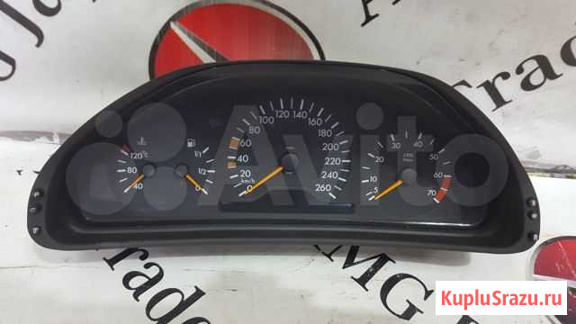 Приборная панель на Mercedes-Benz W210 Находка - изображение 1