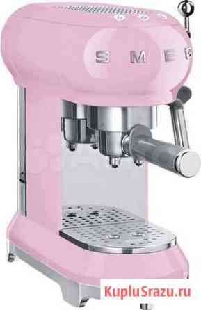 Кофемашина Smeg ECF01pkeu Москва