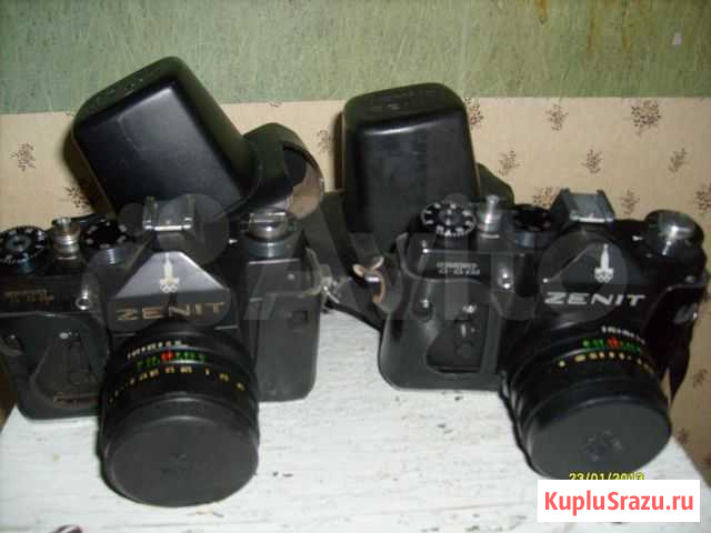 2 фотоаппарата + 4 зенита Яровое - изображение 1