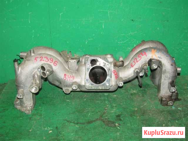 Коллектор впускной Subaru Lancaster BH9 EJ25 1998 Новосибирск - изображение 1