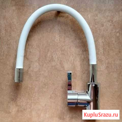 Смеситель для кухни с гибким изливом Челябинск - изображение 1