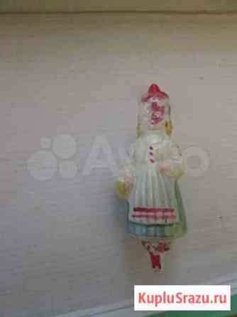 Игрушка елочная девочка с корзинкой Санкт-Петербург